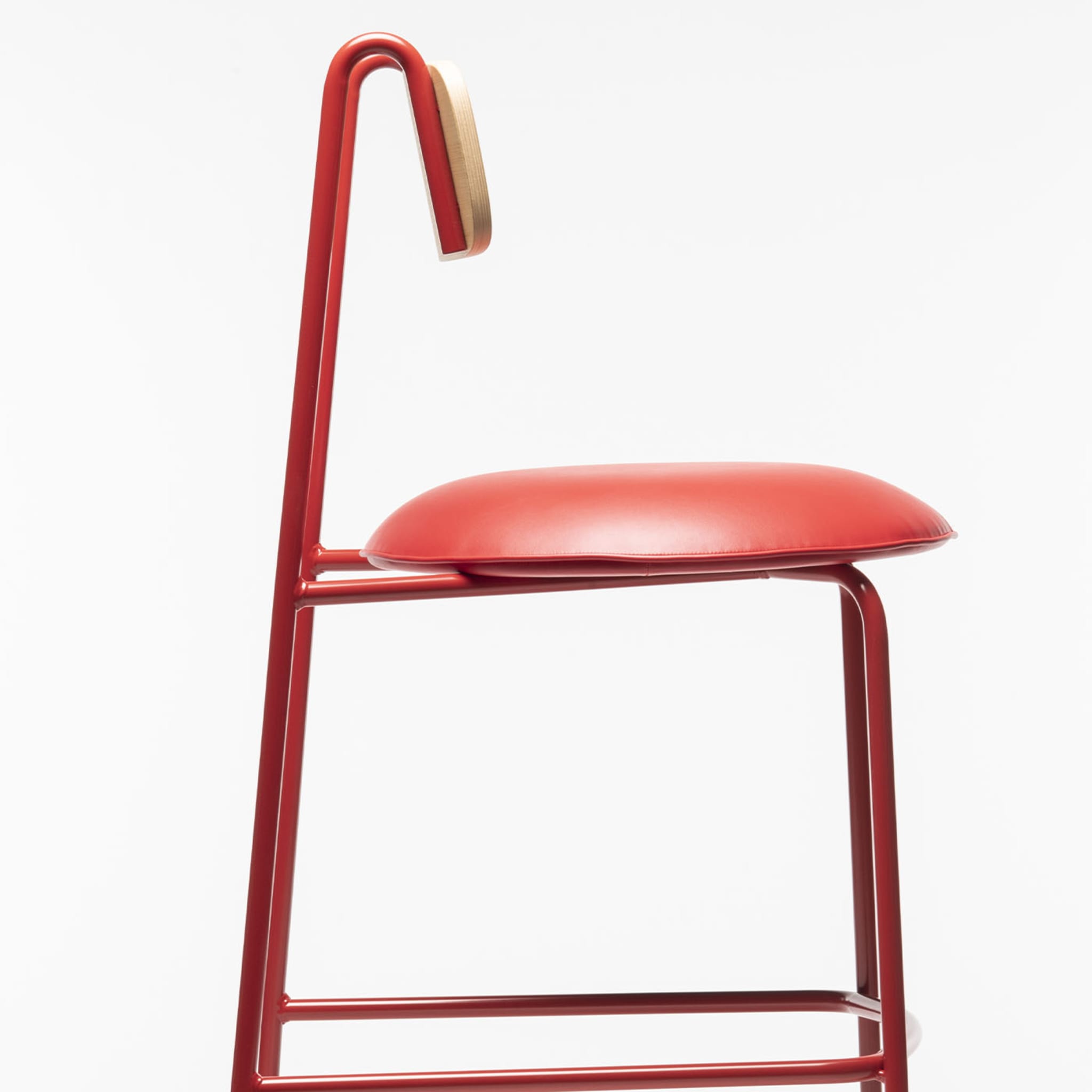 Lena Sg-75 Red And Natural Ash Bar Stool By Designerd - Alternative view 3