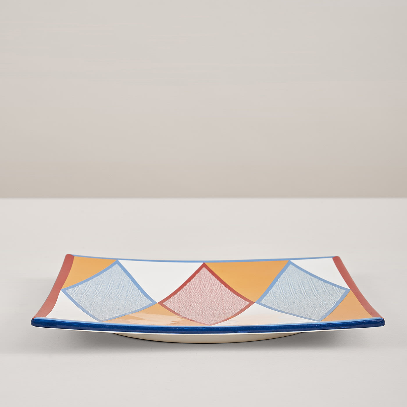 Maxi Harlequin Ceramic Centerpiece #1 - Luhdo
