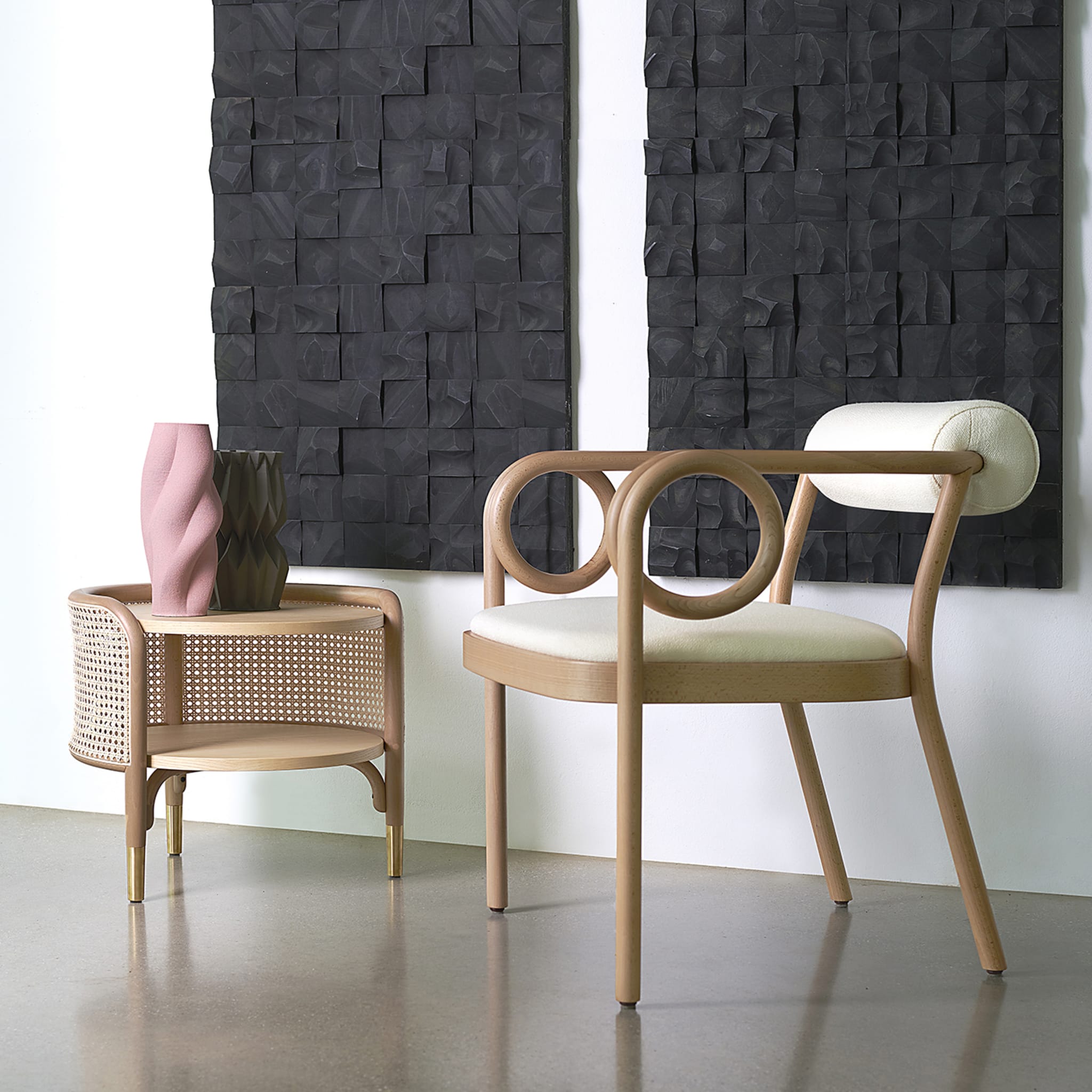 Loop White Lounge Chair by India Mahdavi - Alternative view 5