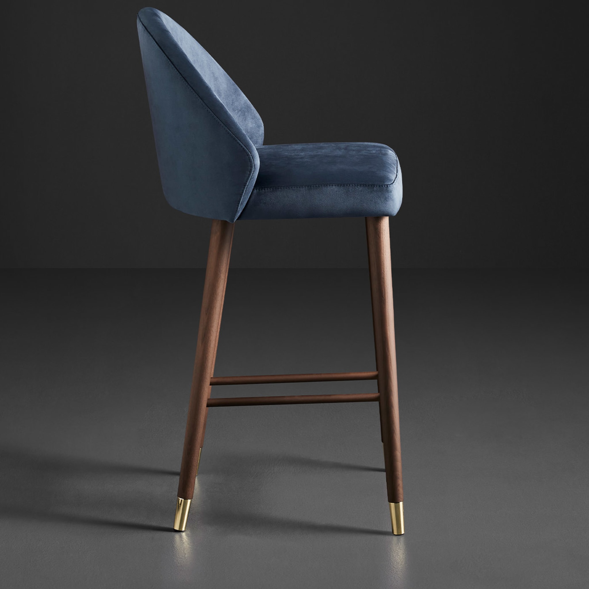 Diana.ss Blue & Brown Stool by W. Colico - Alternative view 1