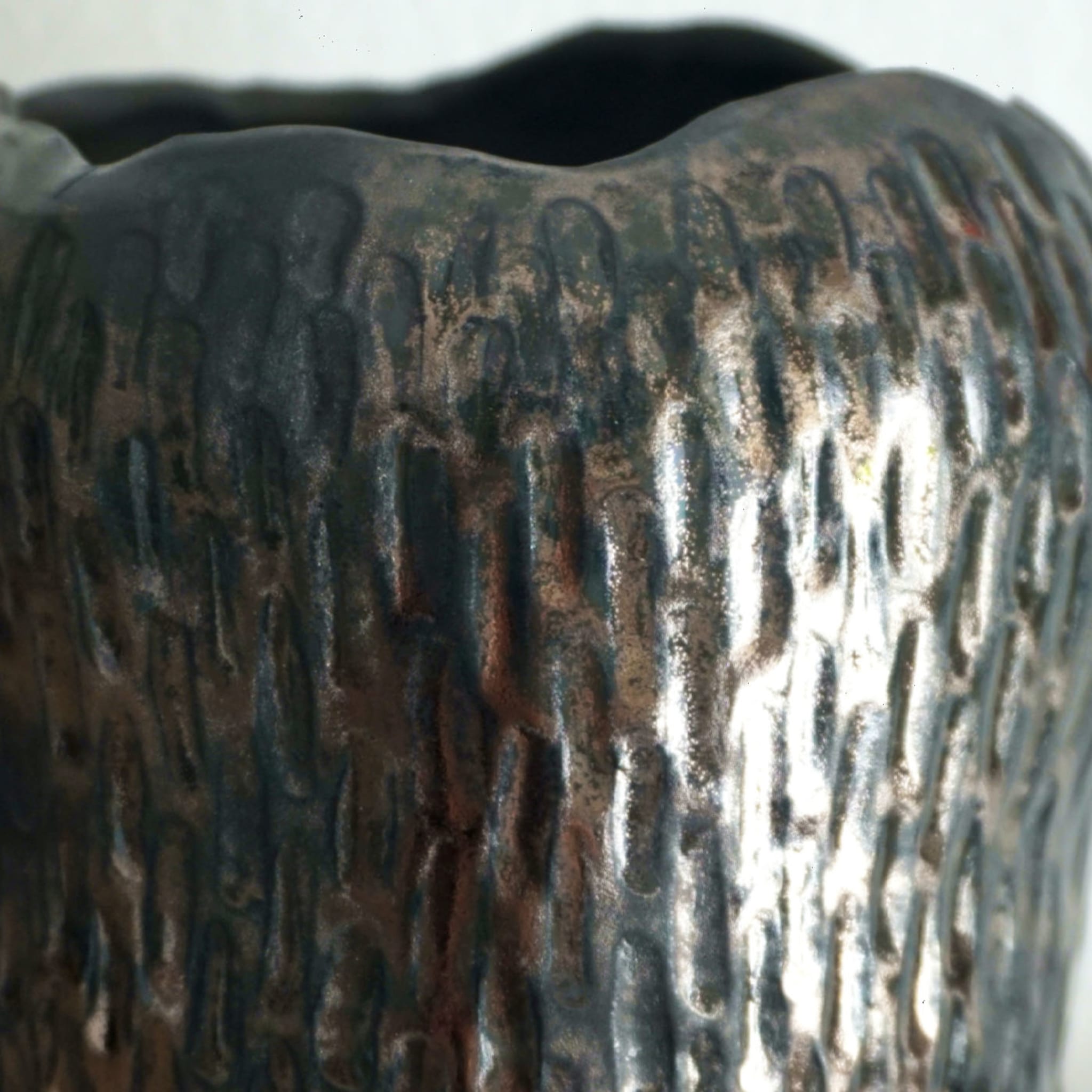 Bronzetto Vase - Alternative view 1