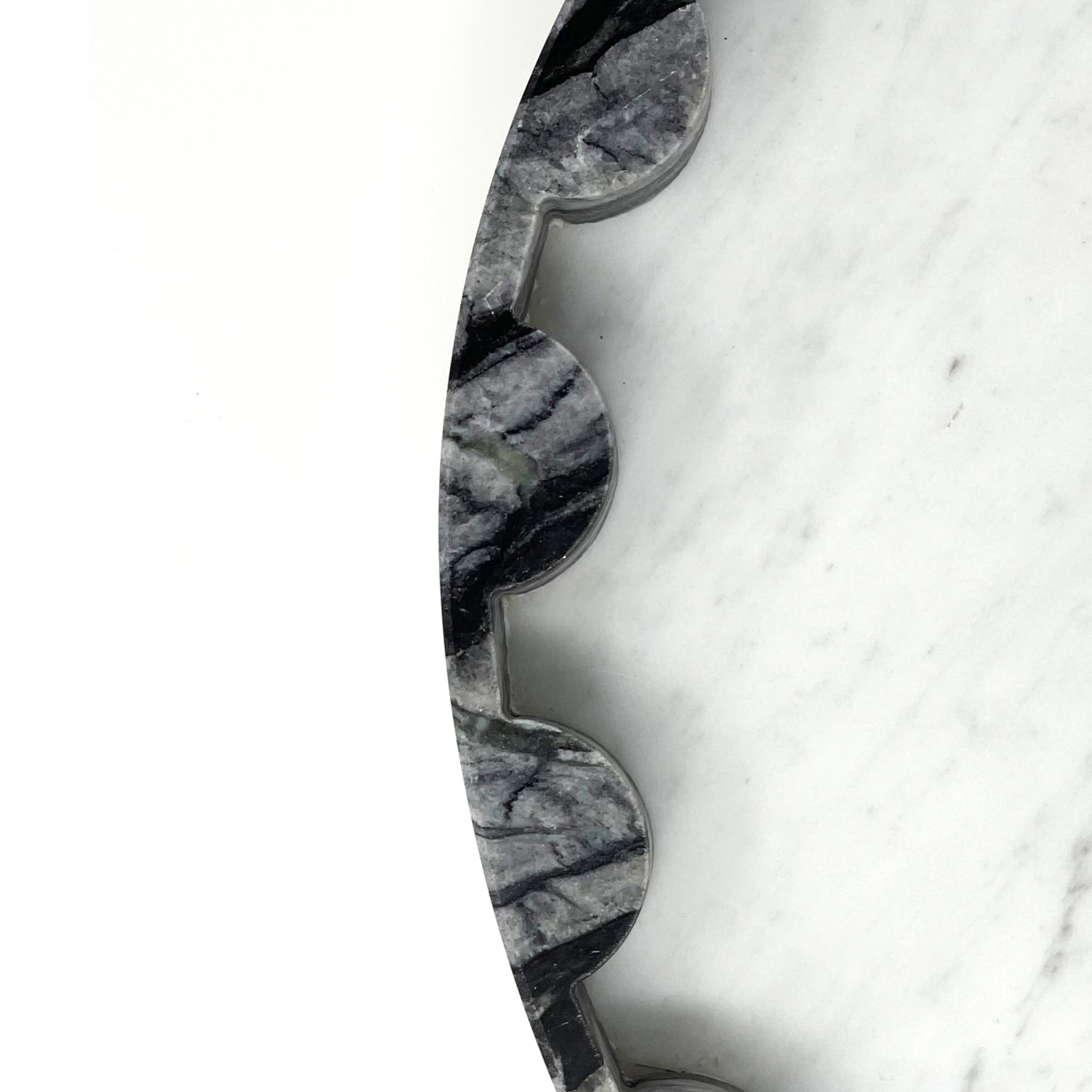 Waves Round White Carrara & Black Marquina Tray - Alternative view 2