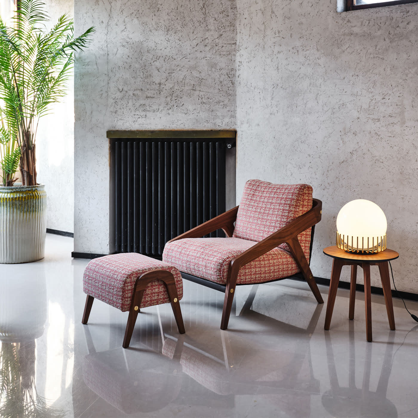 Patterned lounge online chair