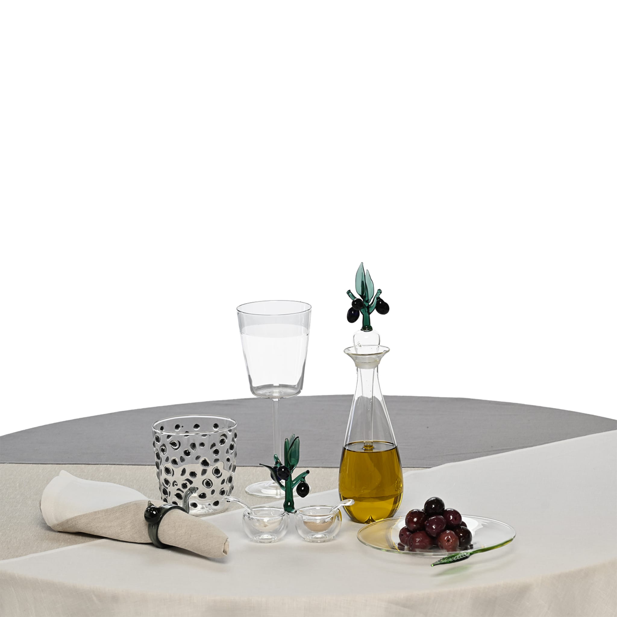 Set sel et poivre Portofino en verre à olive fabriqué à la main  - Vue alternative 2