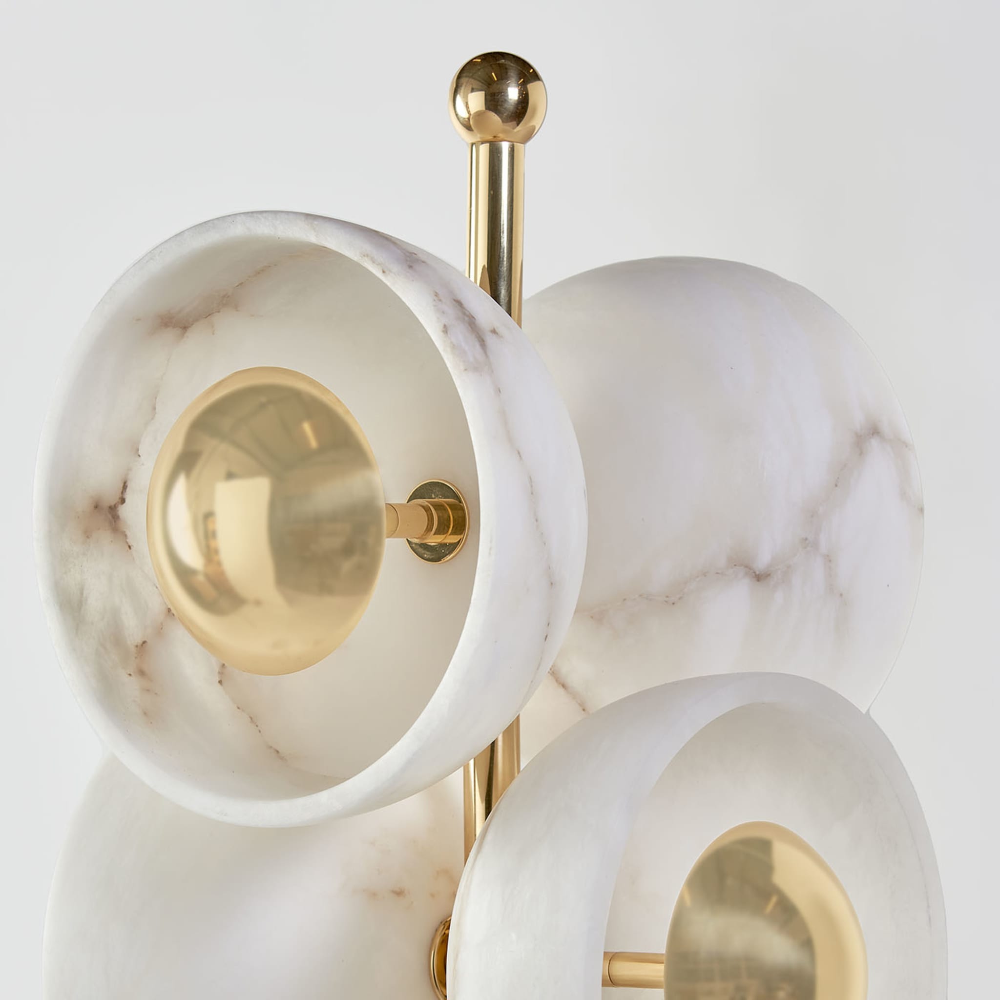 "Butterfly" Floor Lamp in Polished Brass and Alabaster - Alternative view 3