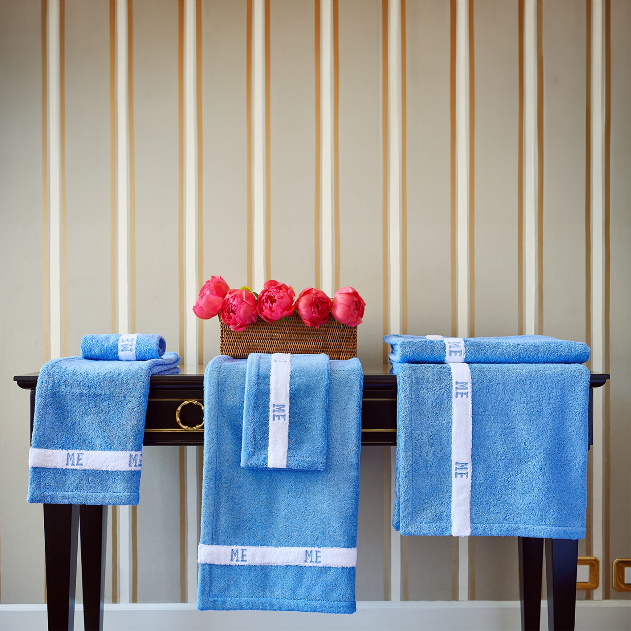 Pompidou Geometric Style White & Assisi Blue Bath Towel - Alternative view 2