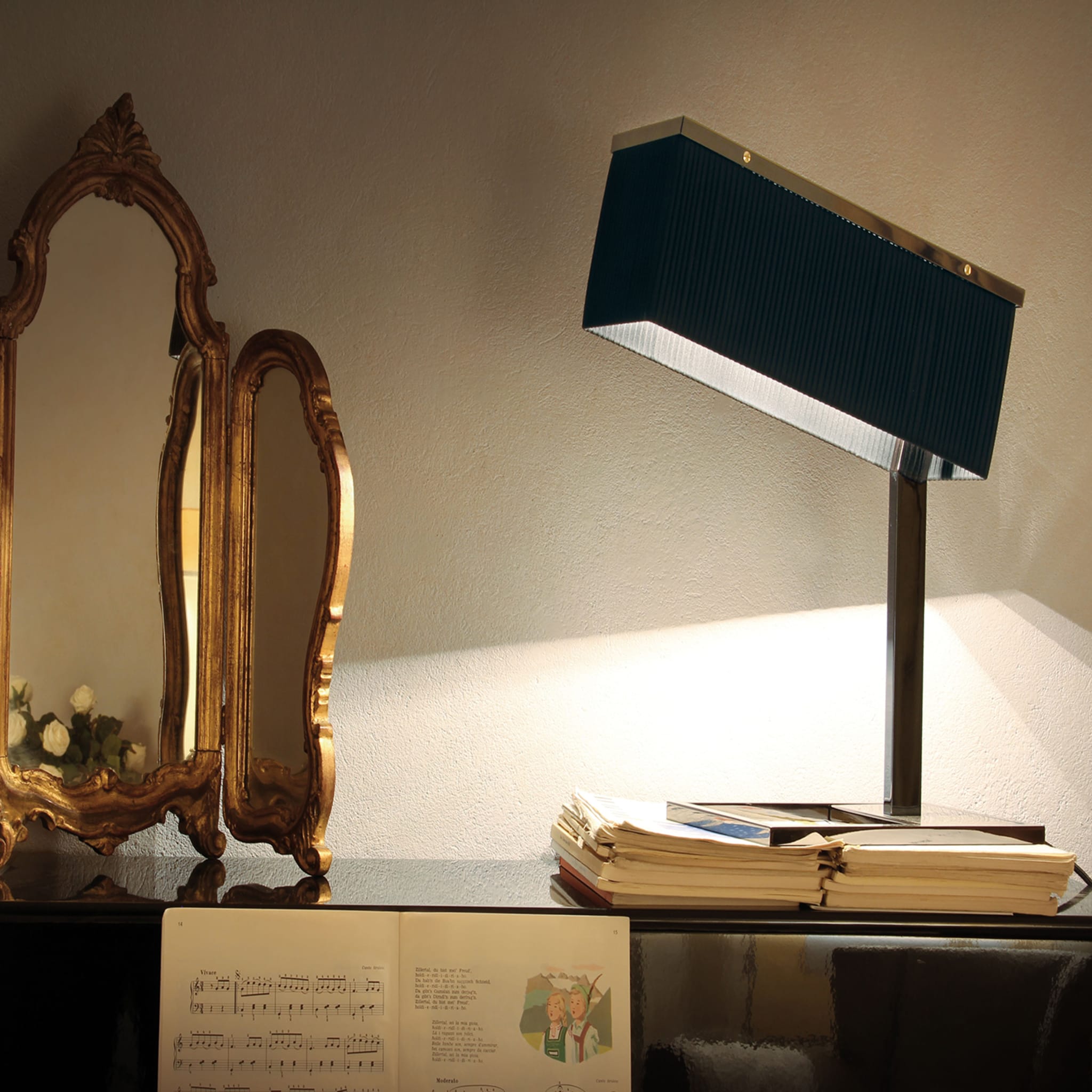 Gimko S Black Table Lamp by Arch. Luca Sgroi - Alternative view 1