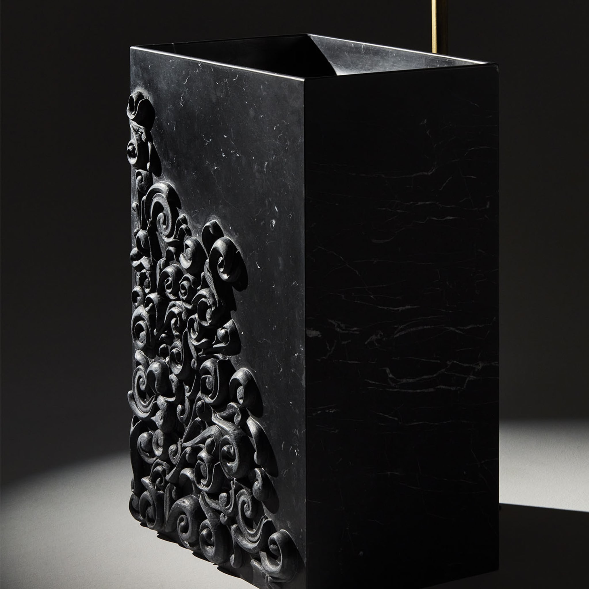 Dame Freestanding Washbasin by Christophe Pillet - Alternative view 2
