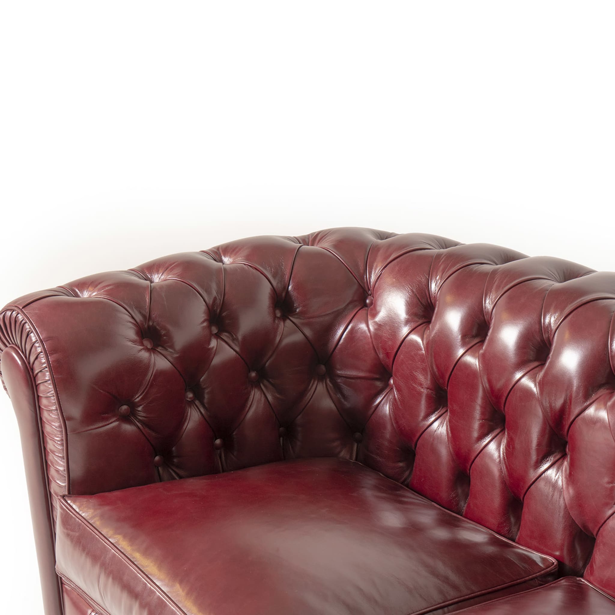 Chesterfield Bordeaux Leather Sofa - Alternative view 3