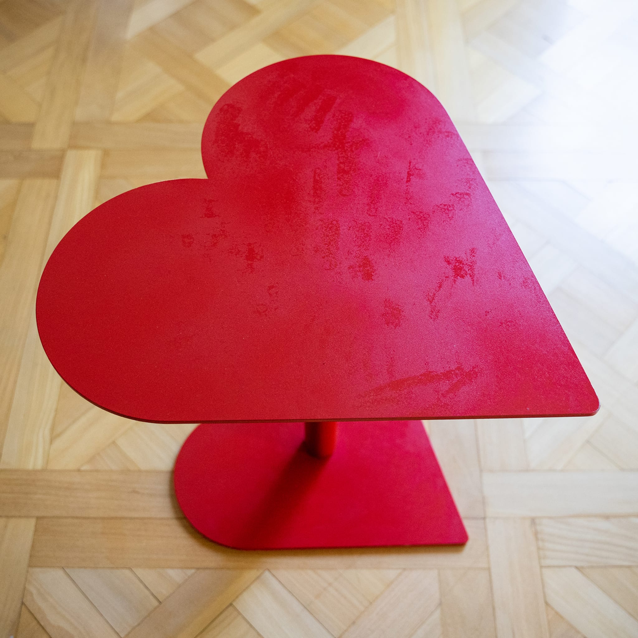 Double Heart Coffee Table - Alternative view 1