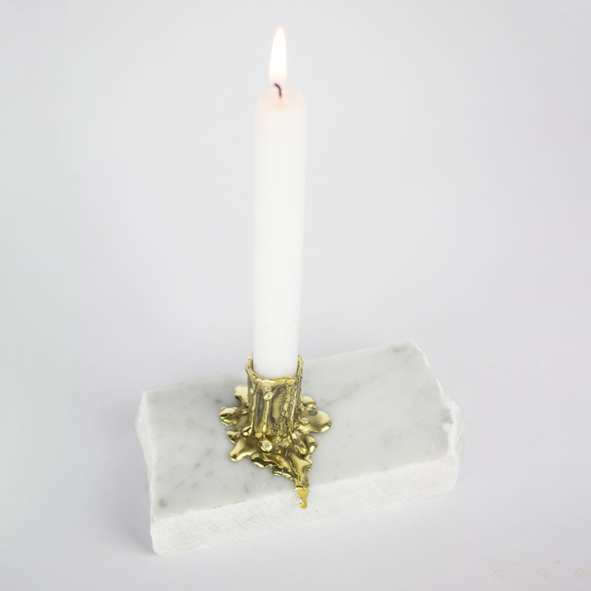 Chandelier en marbre blanc #4 - Vue alternative 3