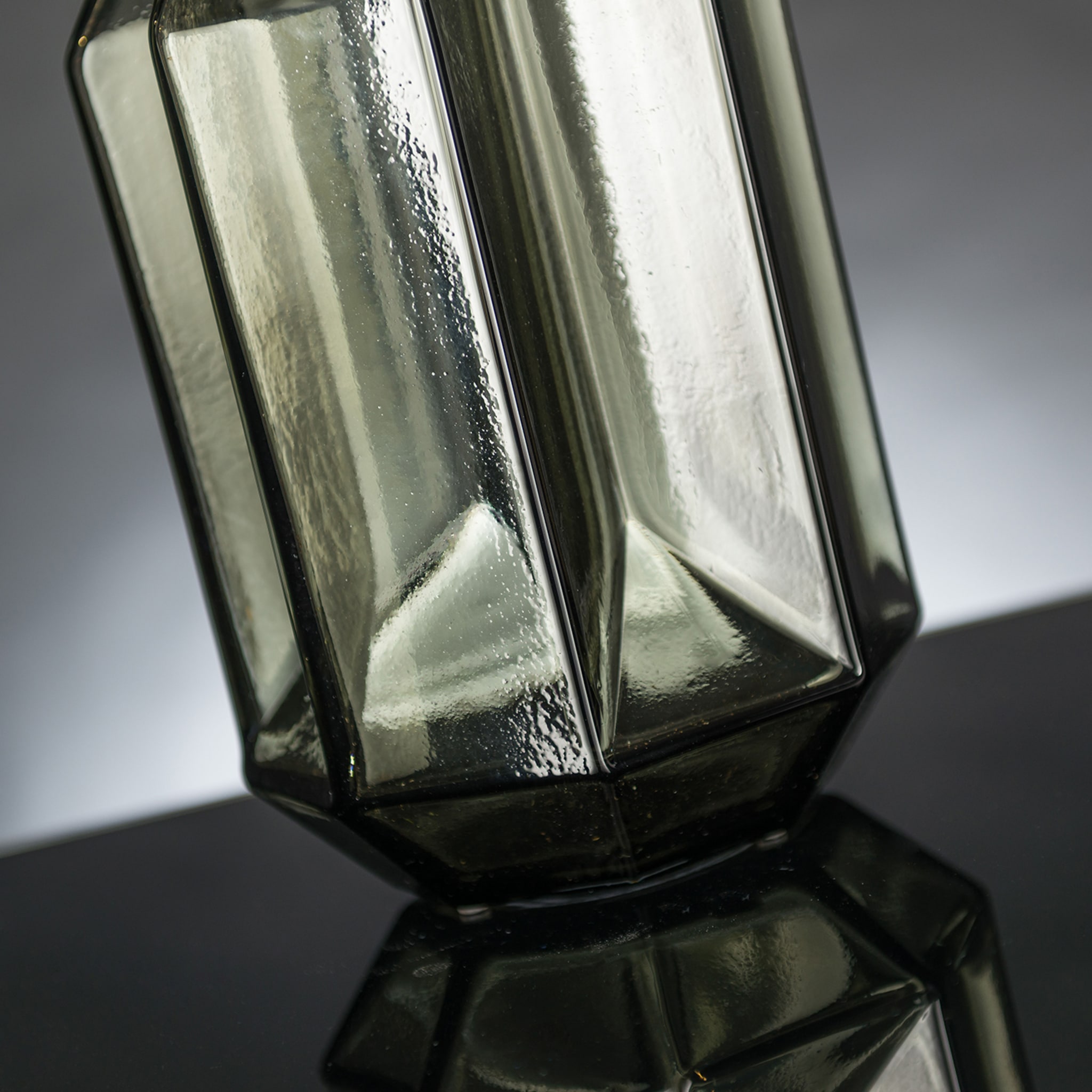 Asolo Transparent Gray Vase - Alternative view 1