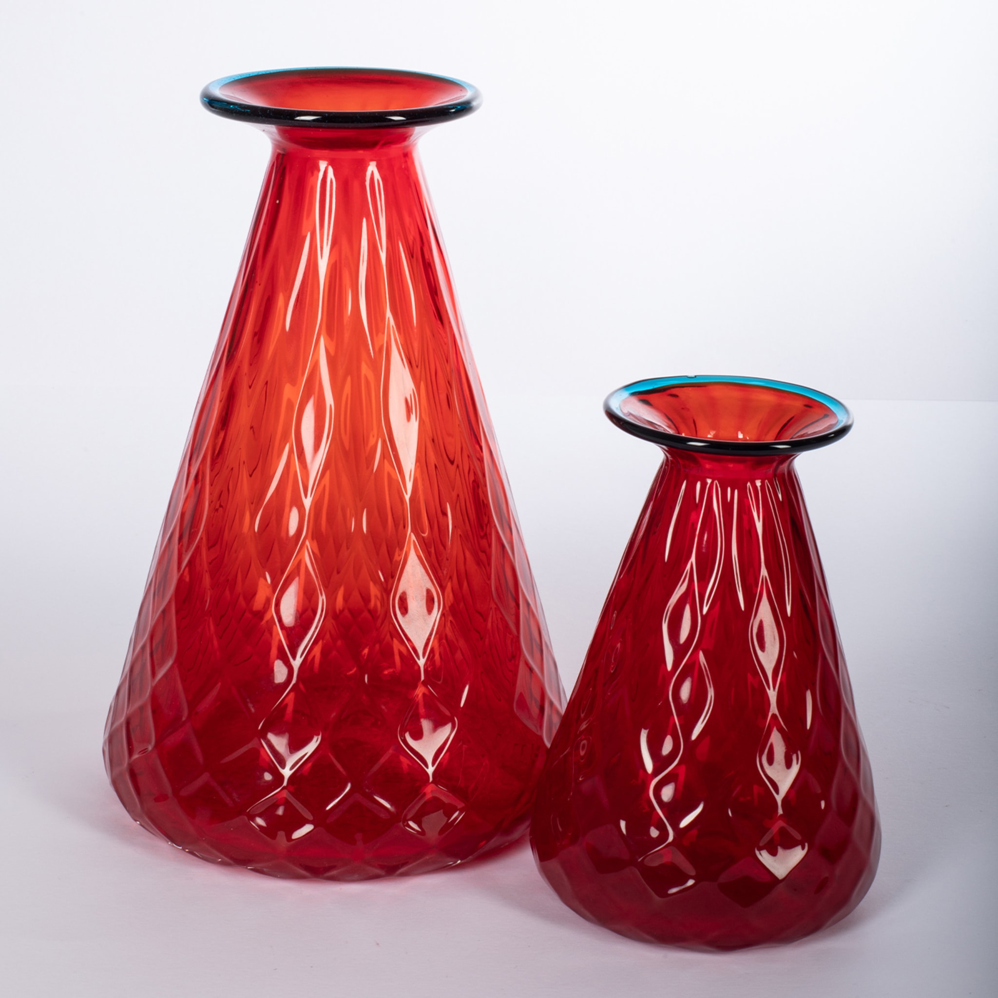 Balloton Set of 2 Conical Red Vases - Alternative view 2