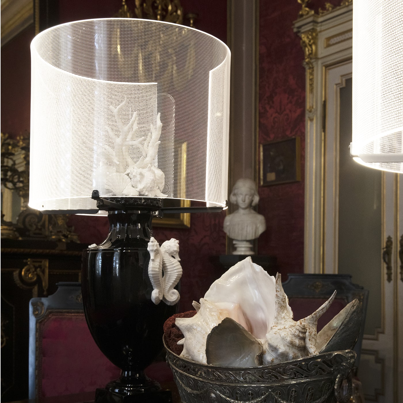 Okeanos Black and White Decòr Table Lamp  - Les First