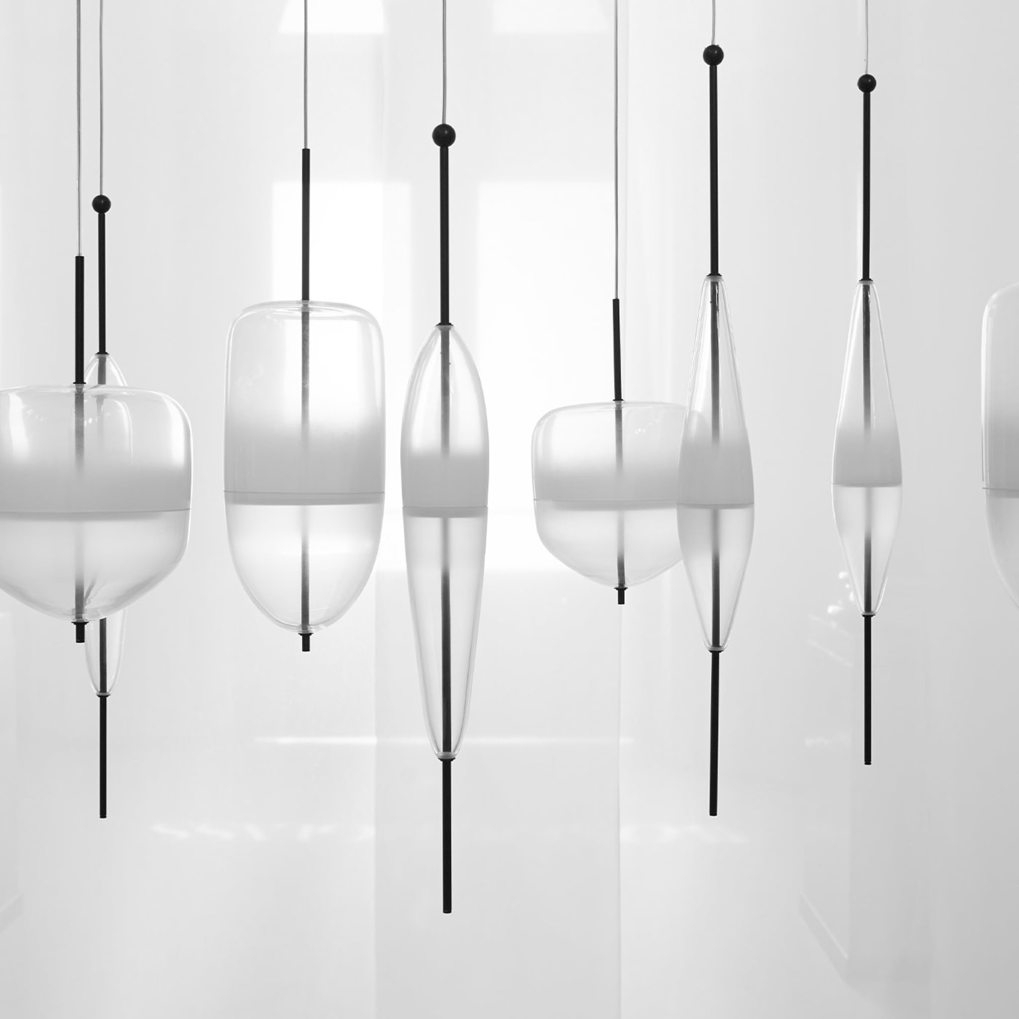 Flow[T] S3 Off White Pendant Lamp by Nao Tamura - Alternative view 1