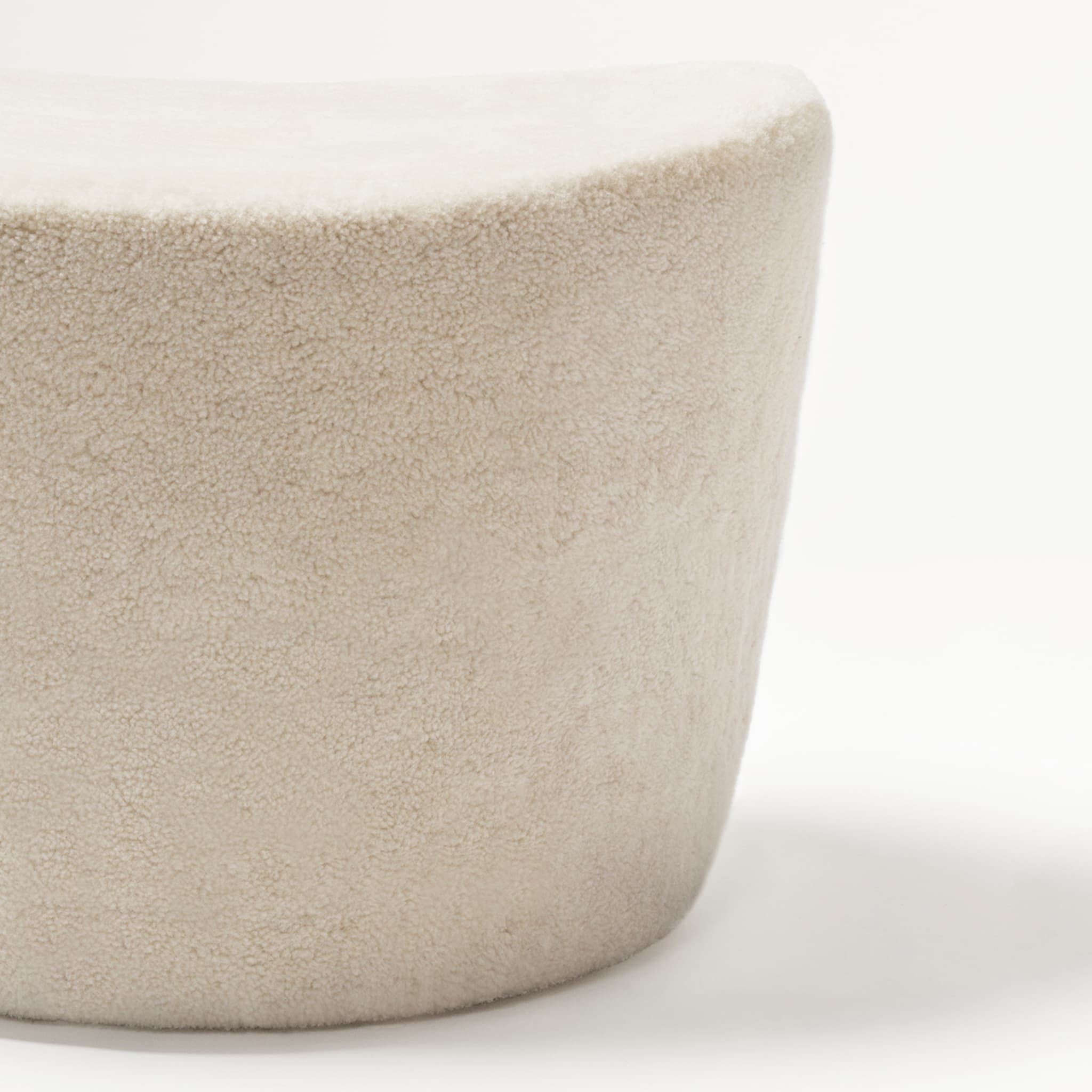 Persues Leather Pouf Shearling - Alternative view 1