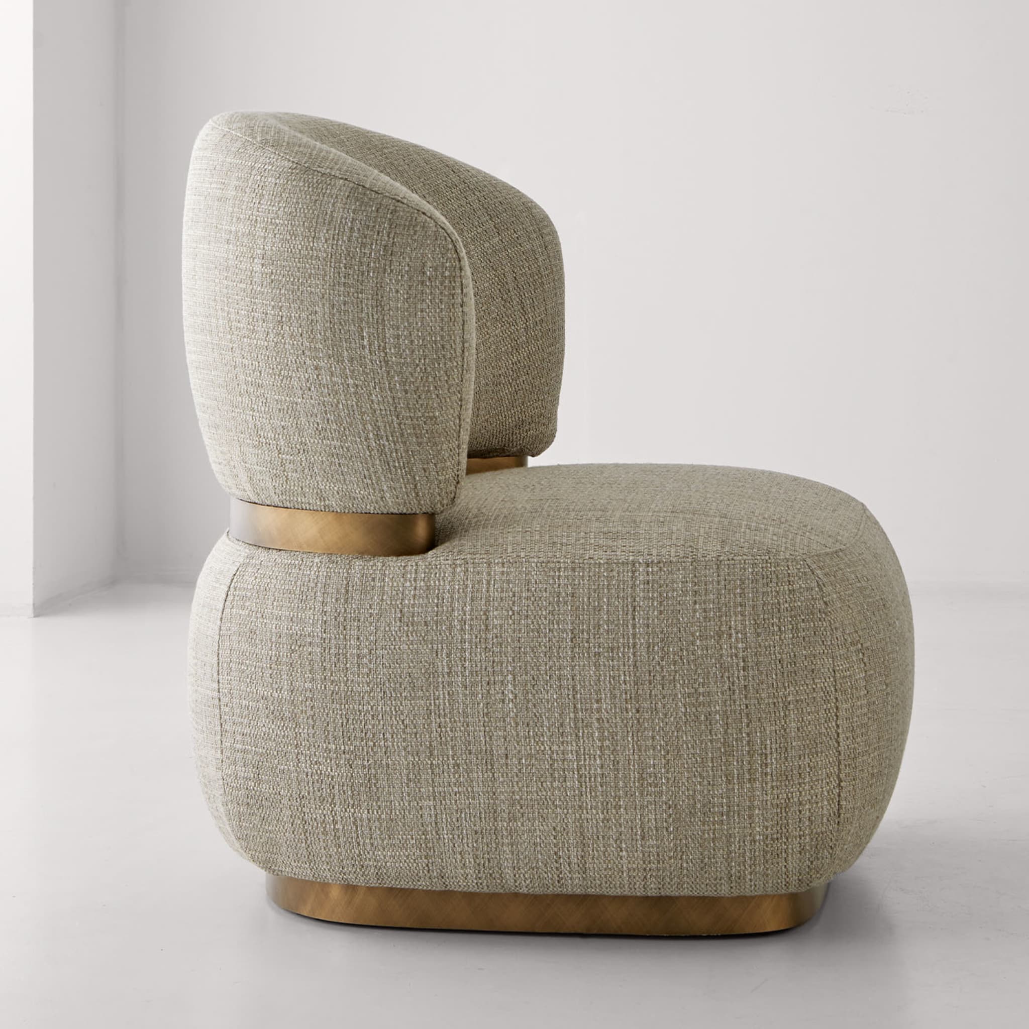Birkin Lounge Chair - Alternative view 1