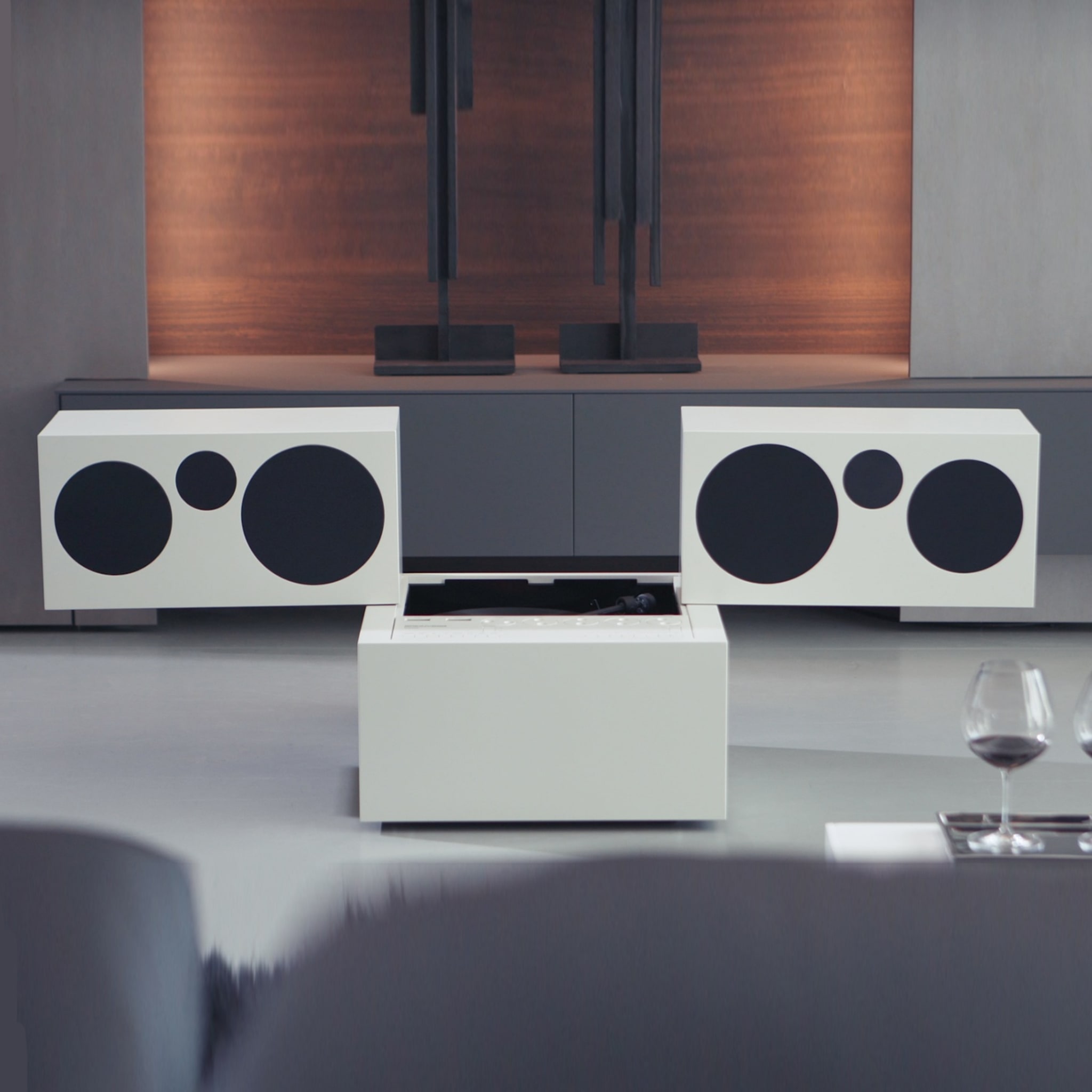 Totem rr231 Stereo Unit by Mario Bellini - Alternative view 4