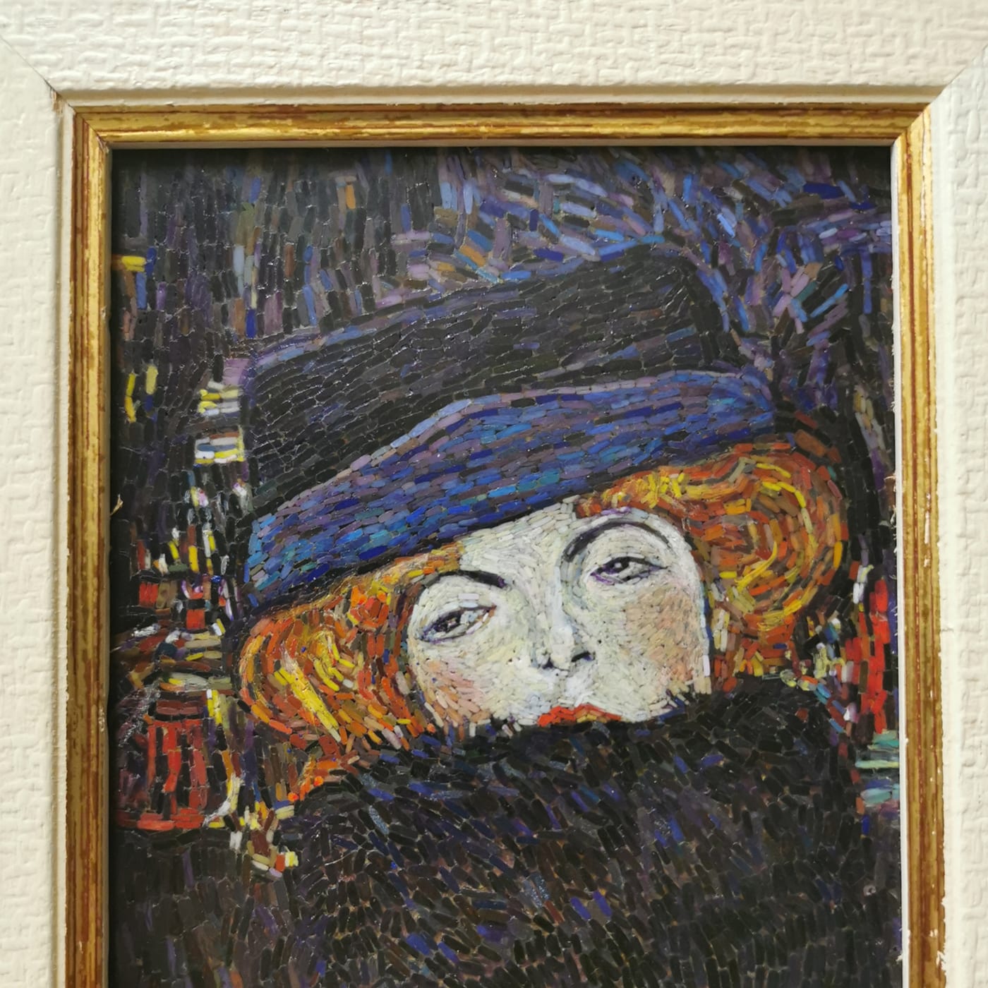 Signora con Cappello e Boa di Piume Klimt Mosaic Traversari Mosaici