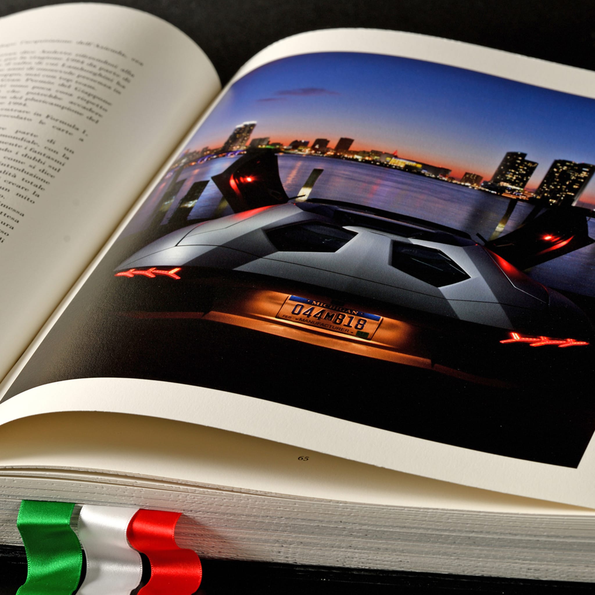 Dna Lamborghini II Edition Book - Alternative view 3