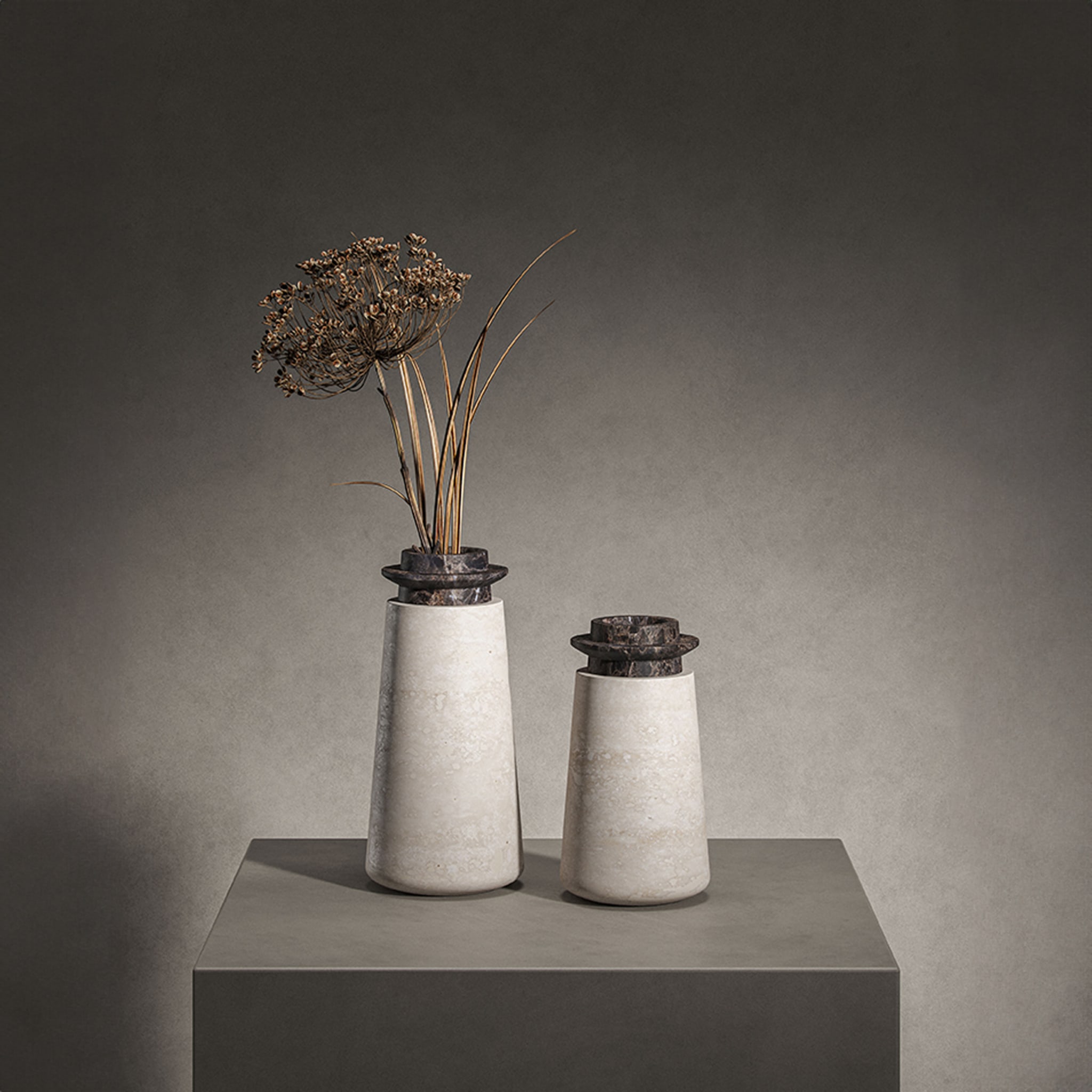 Tivoli Large Vase in Travertine and marble by Ivan Colominas - Alternative view 2