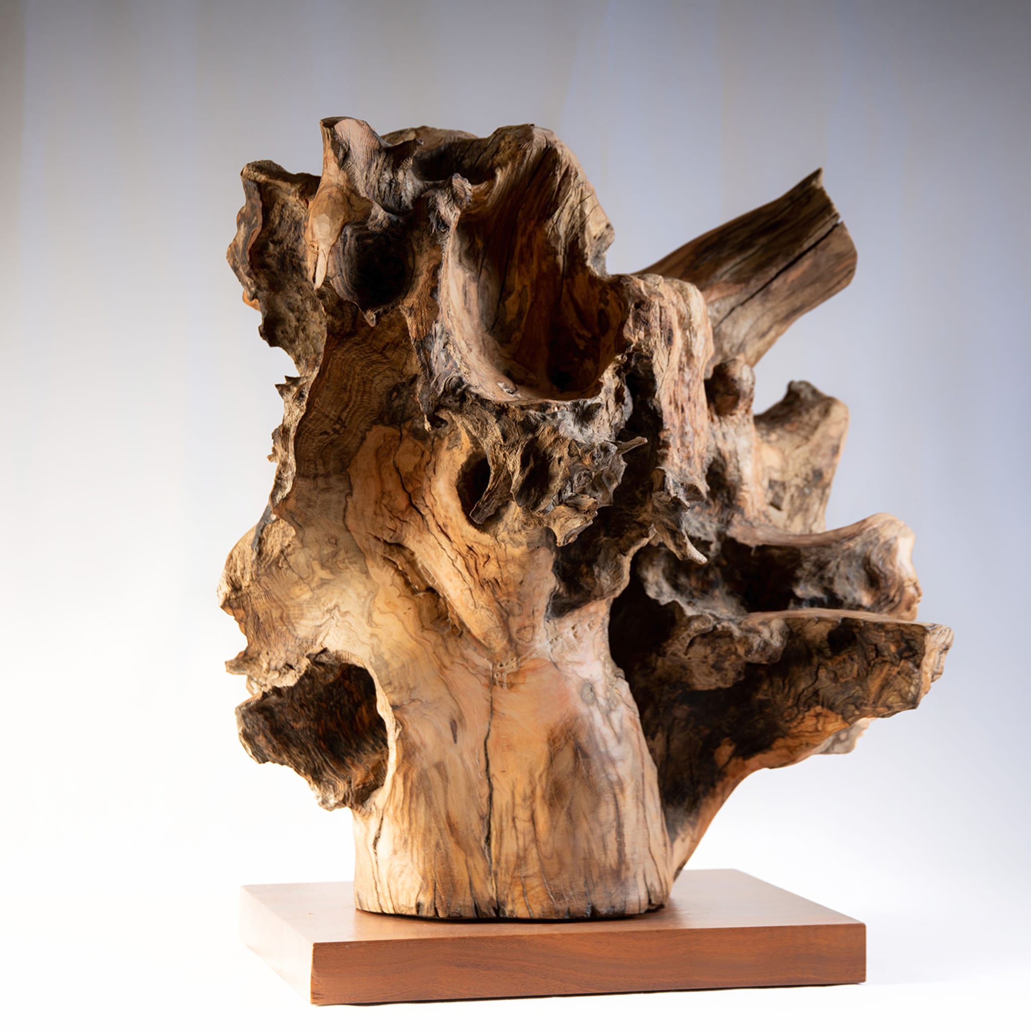 Cuore Infranto Olive Wood Sculpture - Alternative view 1