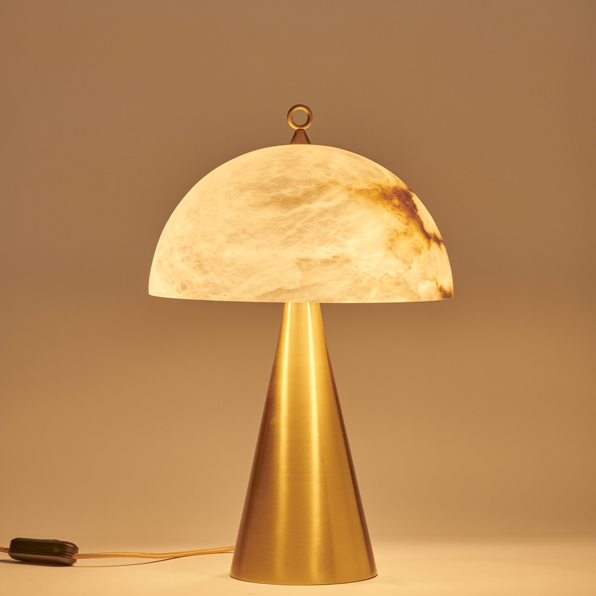"Fungotto" Table Lamp in Satin Brass and Alabaster - Alternative view 1