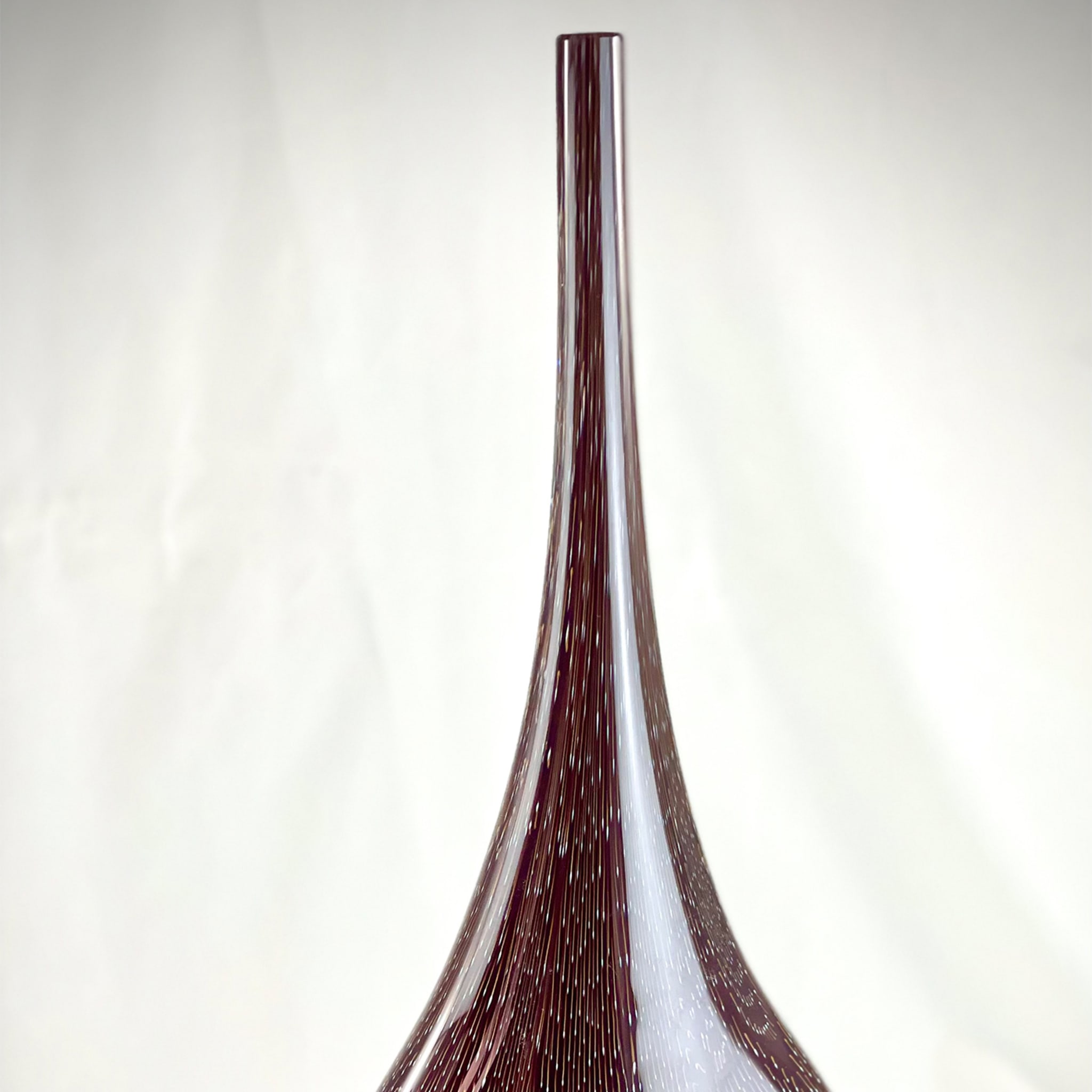Red & White Filigree Murrine Tall Vase - Alternative view 2
