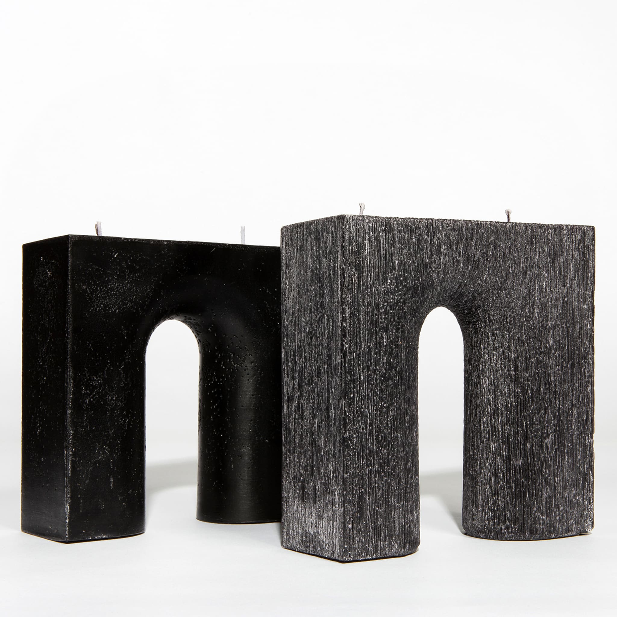 Trionfo Set of 2 Black Candles - Alternative view 3