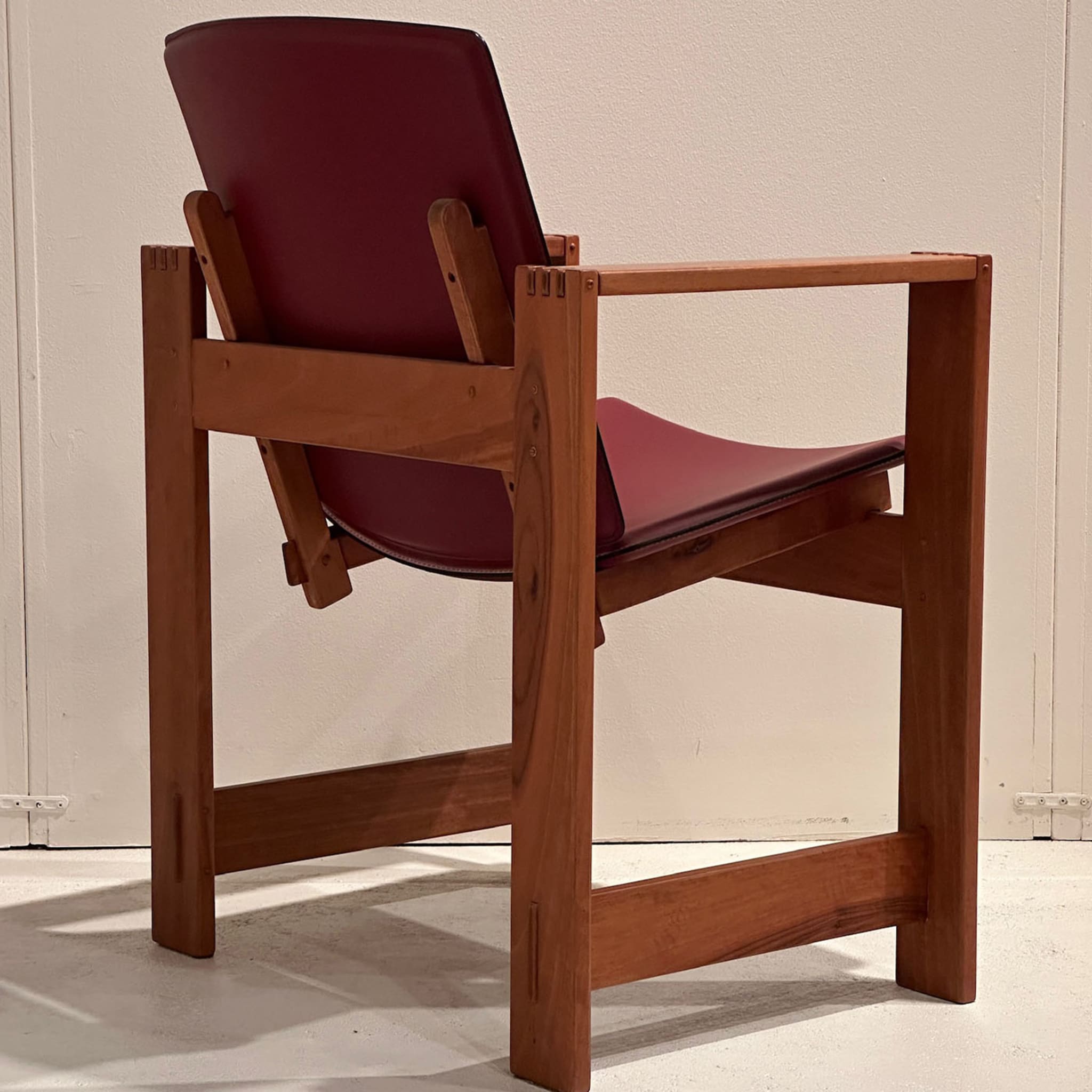 Ambrosetti Walnut Chair - Alternative view 2