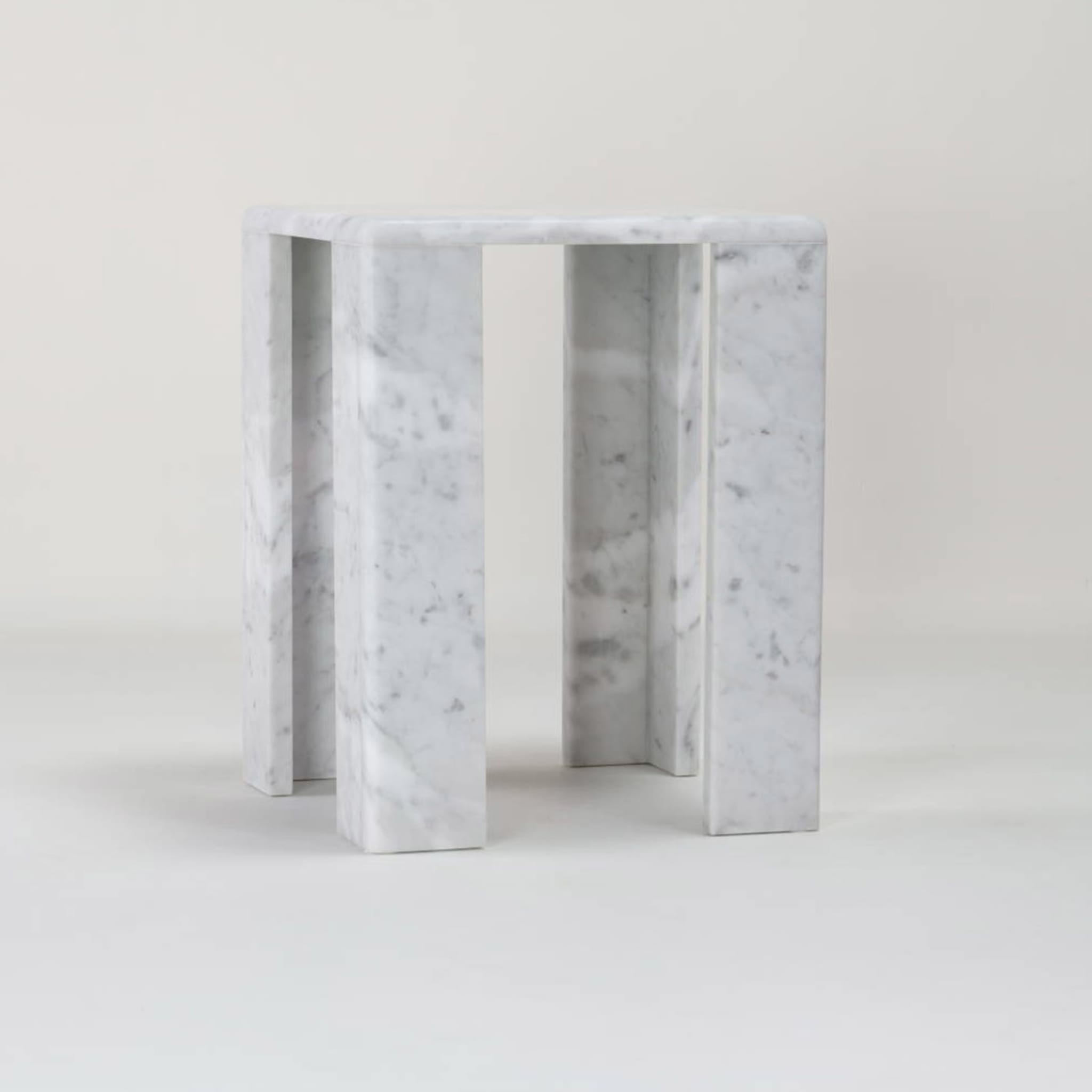 ChunkY02 Table d'appoint en marbre de Carrare - Vue alternative 5