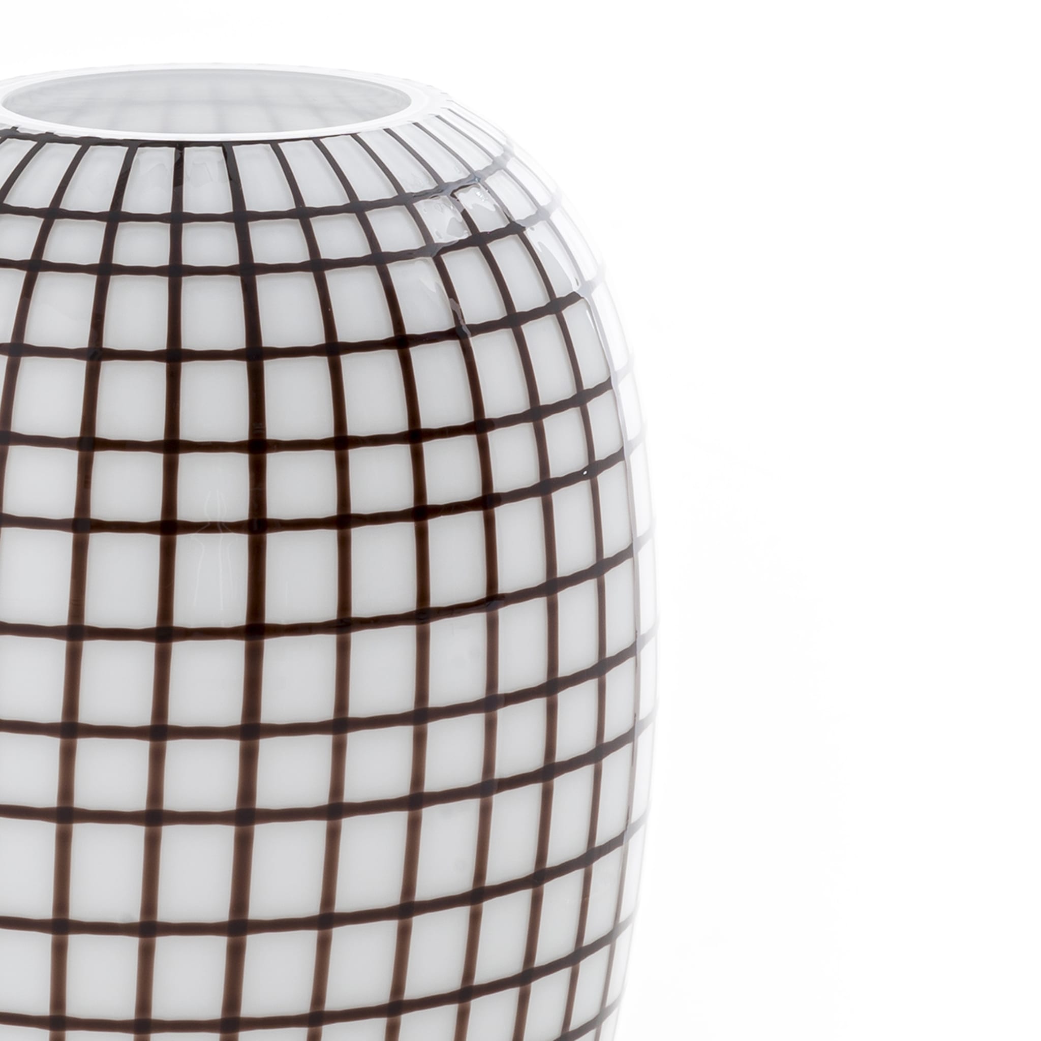 Grid Black-And-White Vase - Alternative view 2