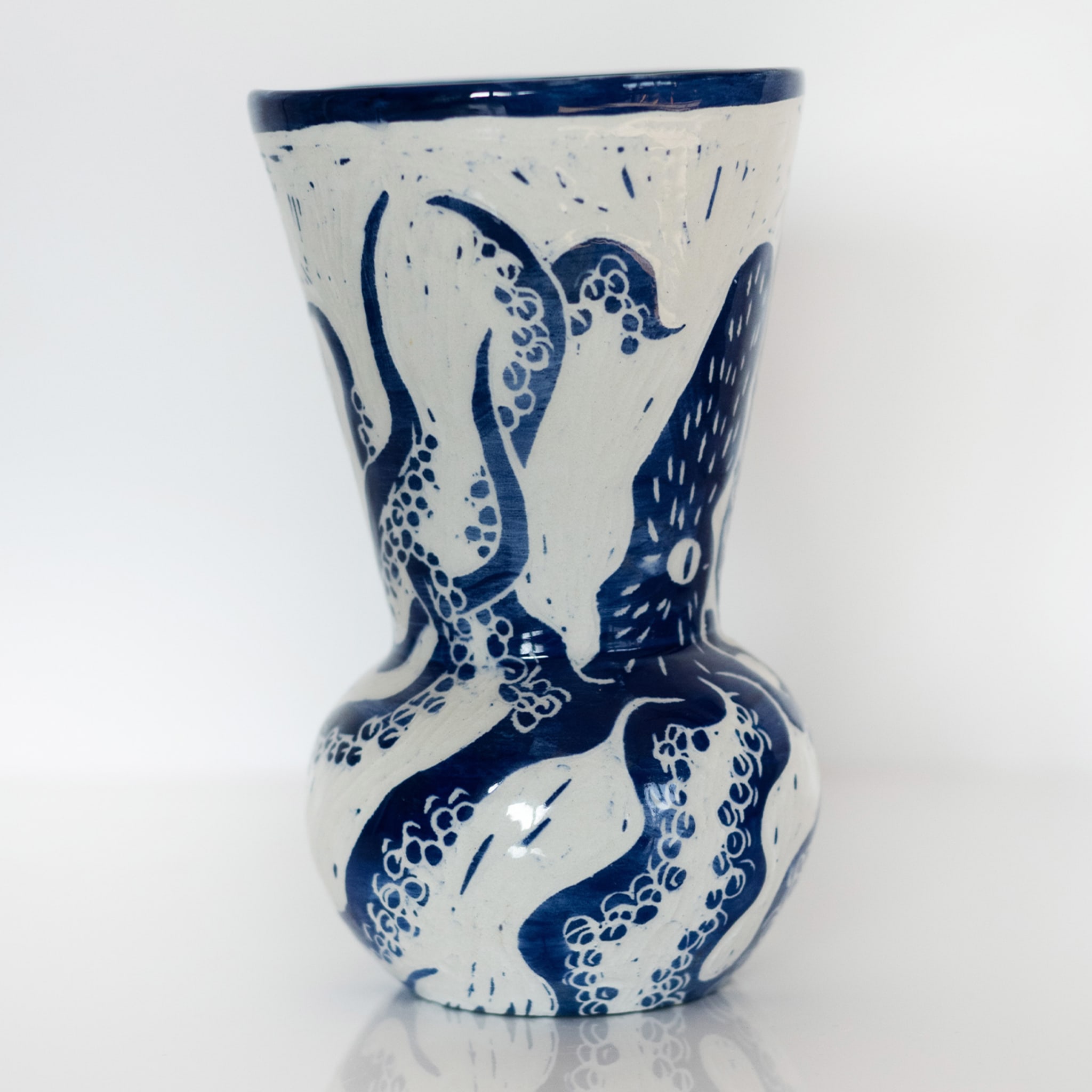 Polpo White and Blue Ceramic Vase - Alternative view 1
