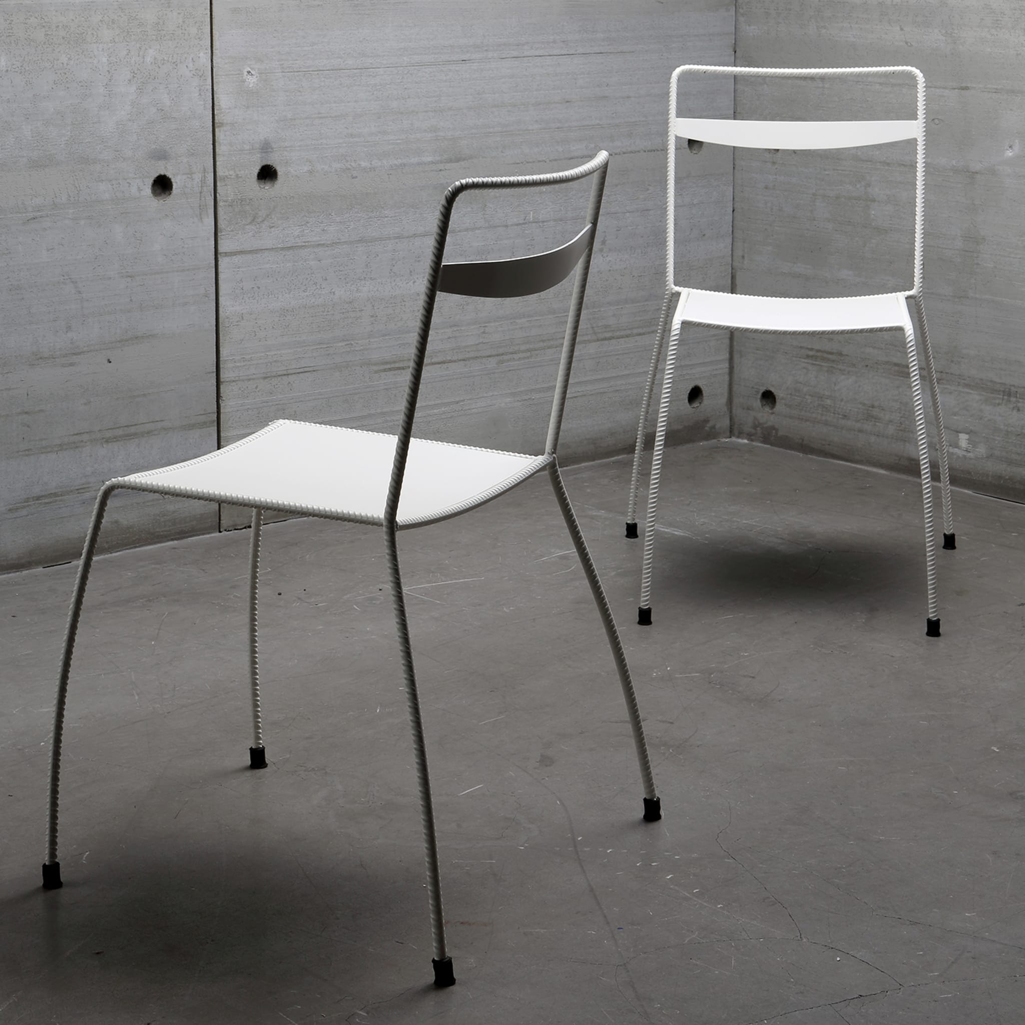 Tondella White Chair by Maurizio Peregalli - Alternative view 4