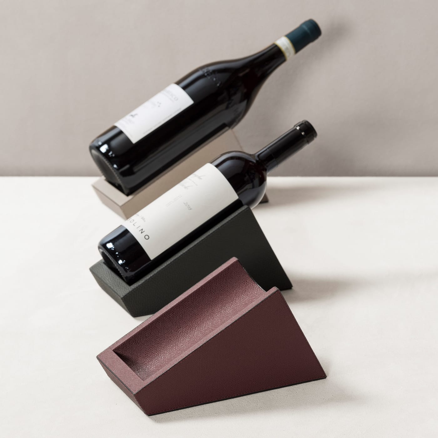 Magnum wine bottle online holder